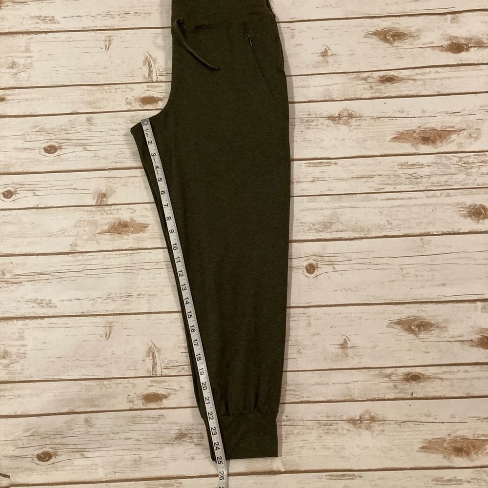 BYLT Basics Essential Jogger Dark Olive Green Small - Picture 6 of 16